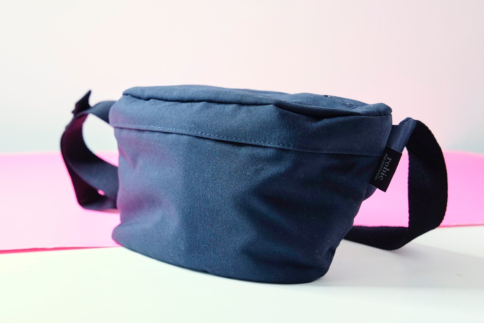 Uniqlo Robic Fanny Waist Pack Belt Bag Single Strap Backpack Black 423483