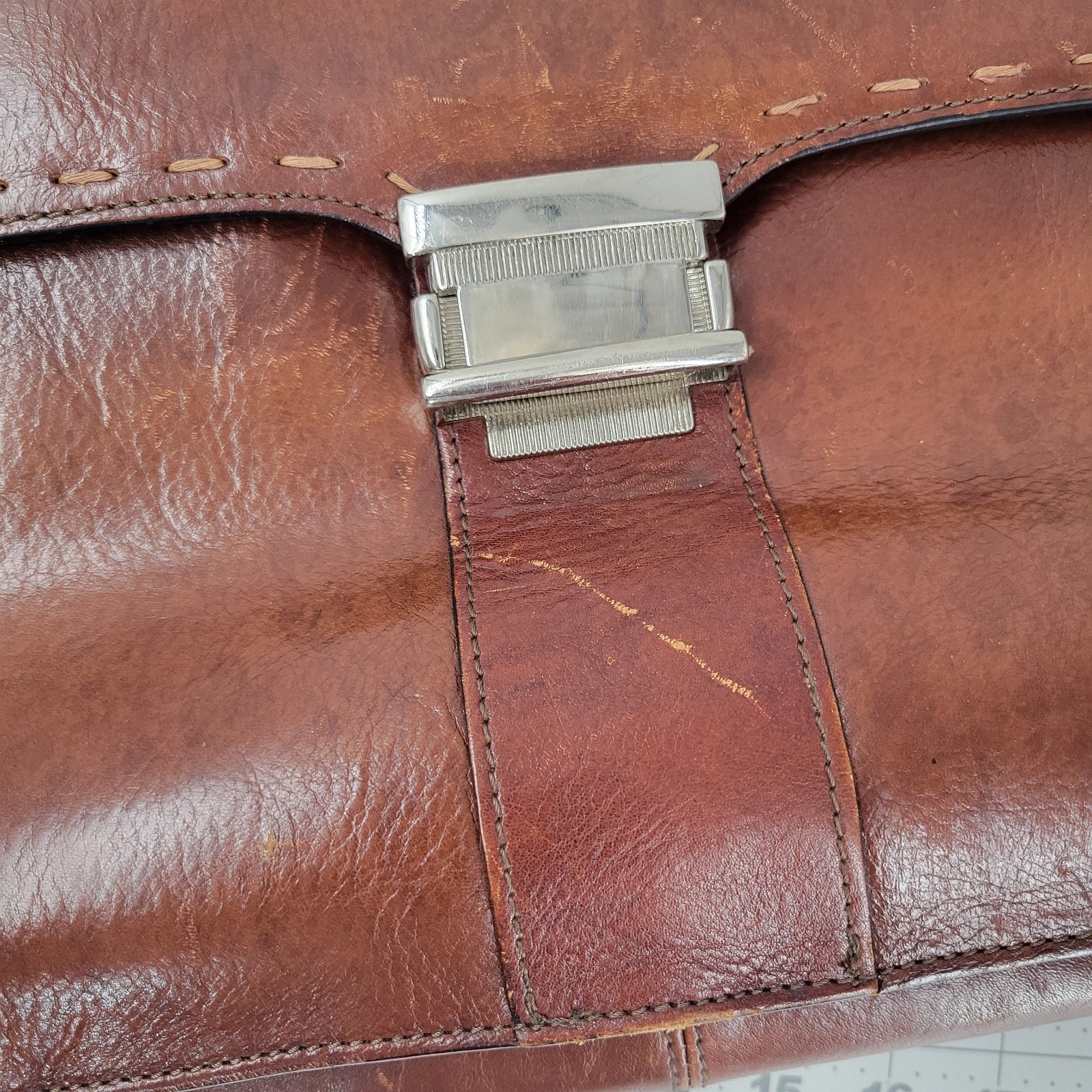 Pelle Studio Wilsons Italian Leather Brown Messenger Laptop Bag 17″x13″