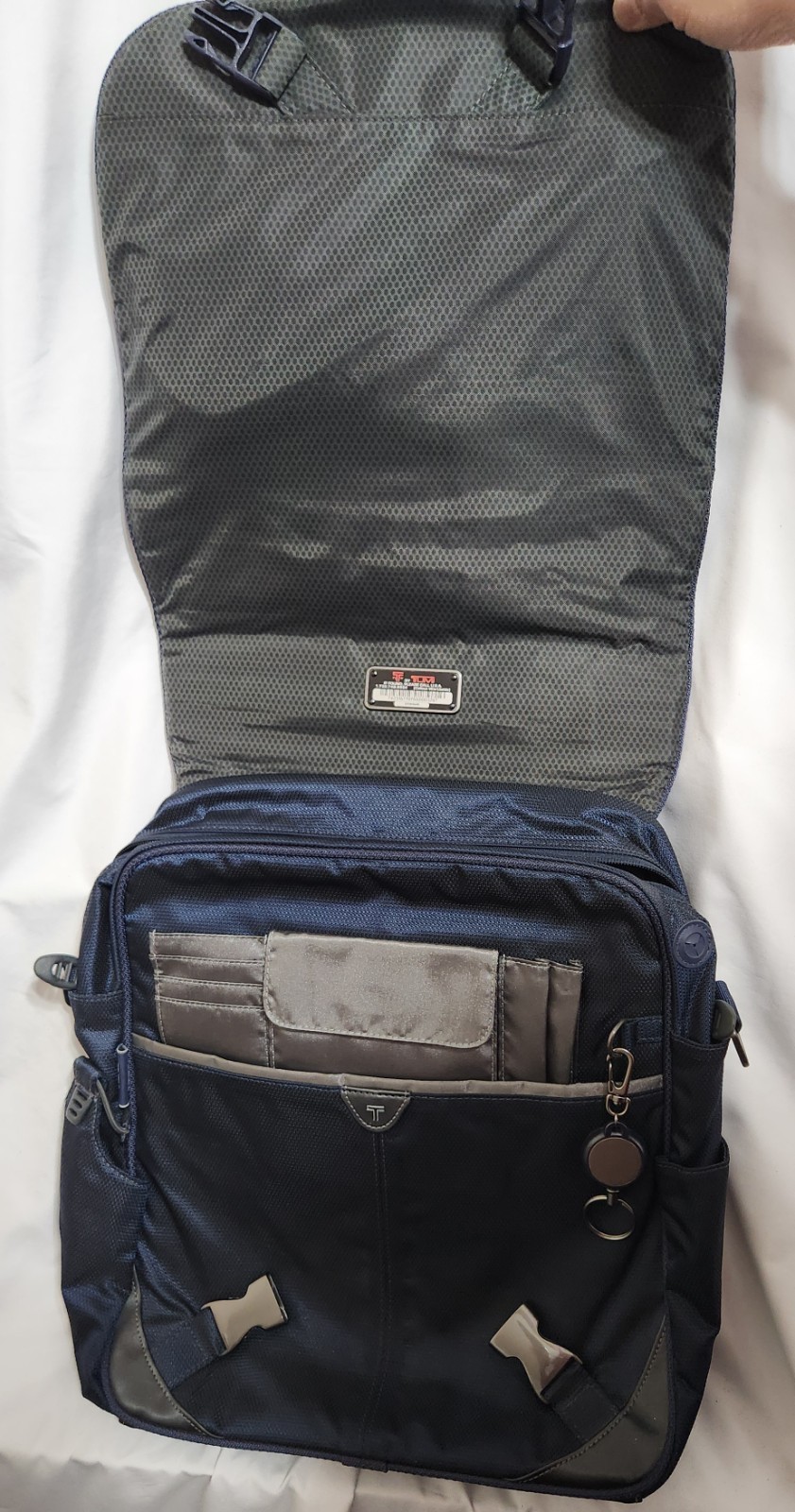 Tumi T-Tech 5589MB Blue Ballistic Nylon Messenger Backpack Bag Shoulder Bag 17″