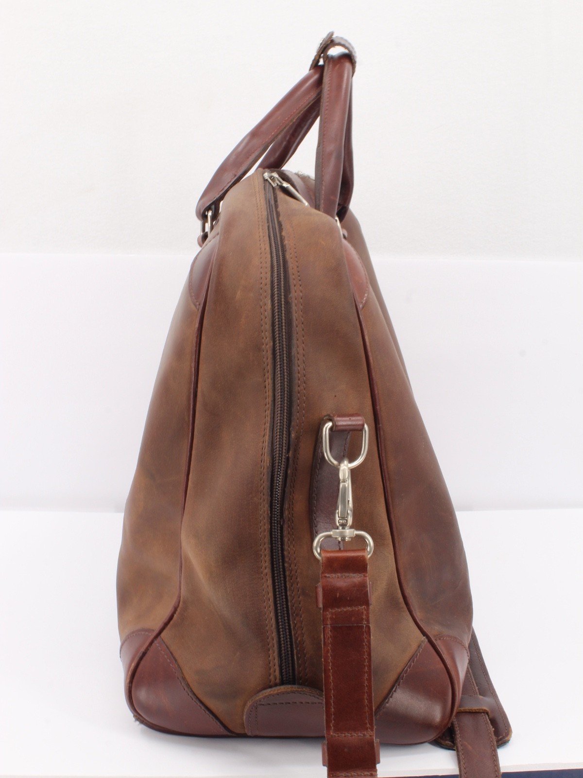 Roots Brown Leather Duffle Bag David E Kelley Productions Weekender Travel Bag