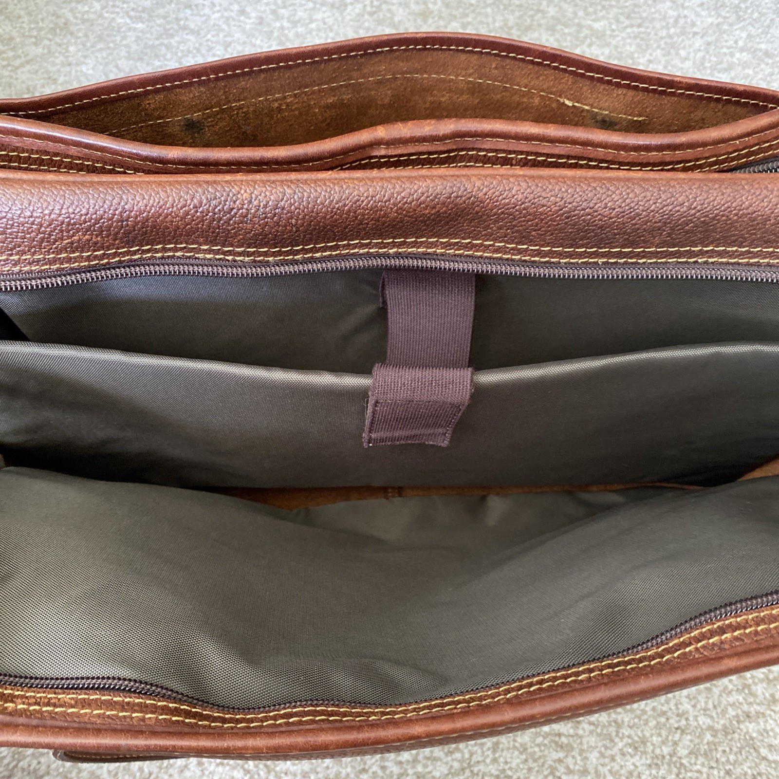 Vtg 2006 Orvis Leather Briefcase with Tag Brown Messenger Bag Computer Traveler
