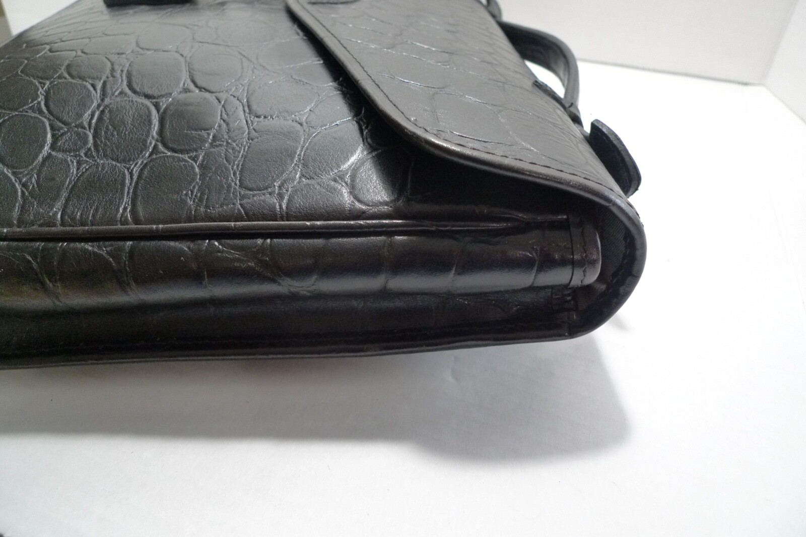 MULBERRY – LEATHER BRIEFCASE- ATTACHE – CROC PATTERN – MADE IN ENGLAND