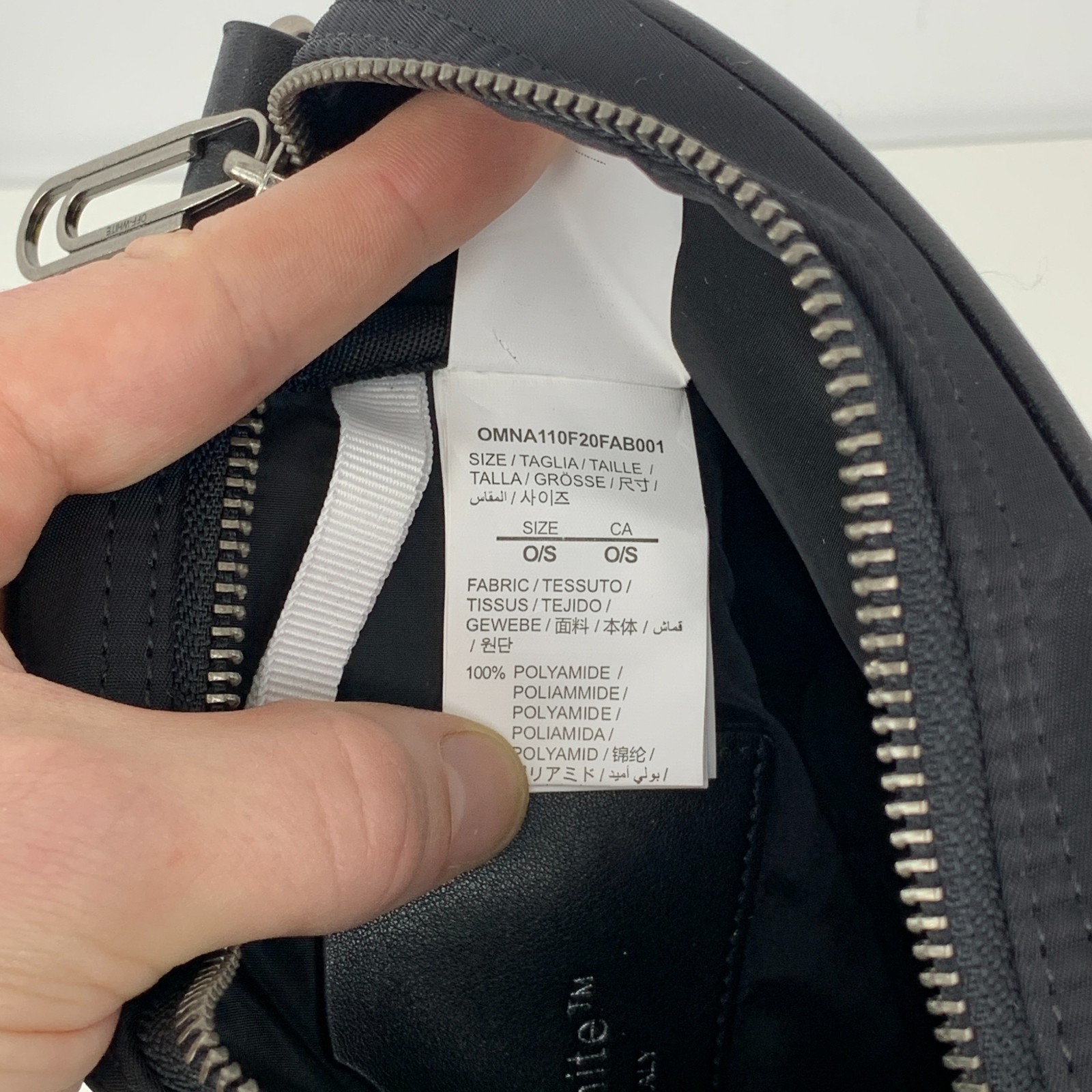 Off-White Logo Print Nylon Zipped Messenger Crossbody Bag Black
