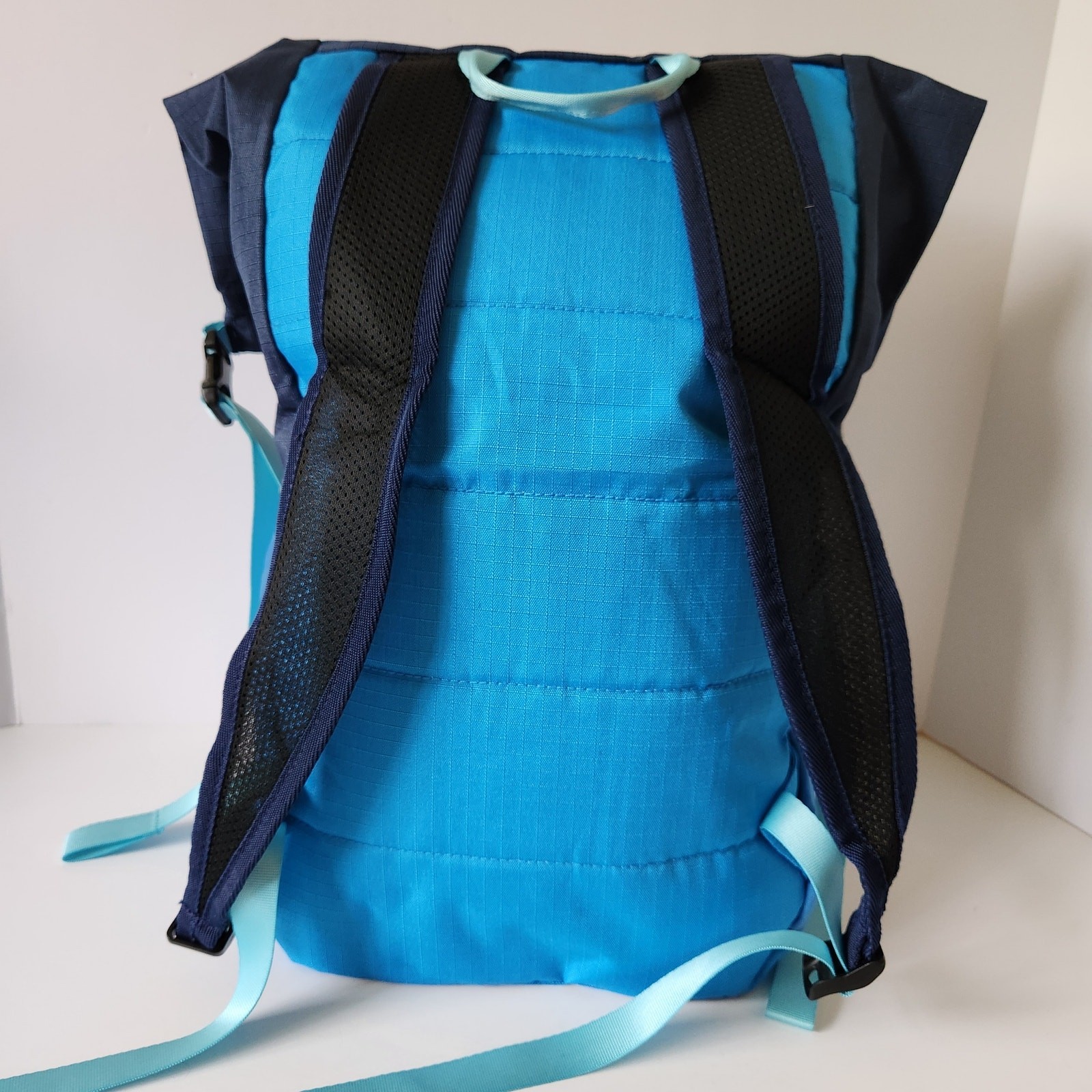 Hoka One Ocean Mist Backpack Drawstring Cinch Sack Blue Running Gym Bag Runners