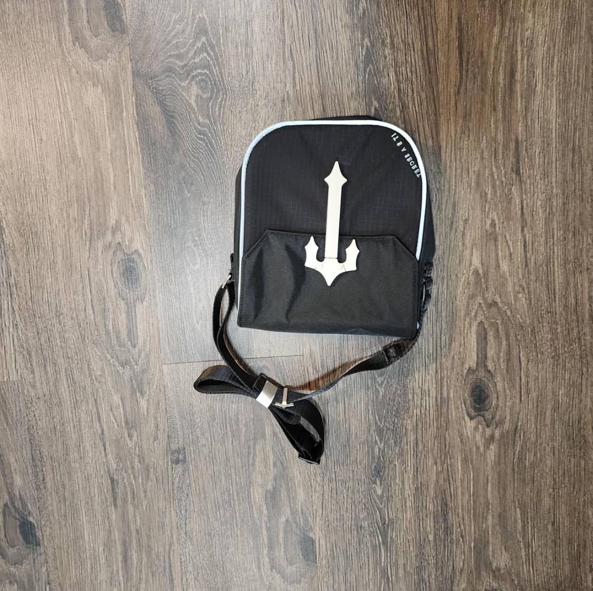 trapstar crossbody bag mens, color black