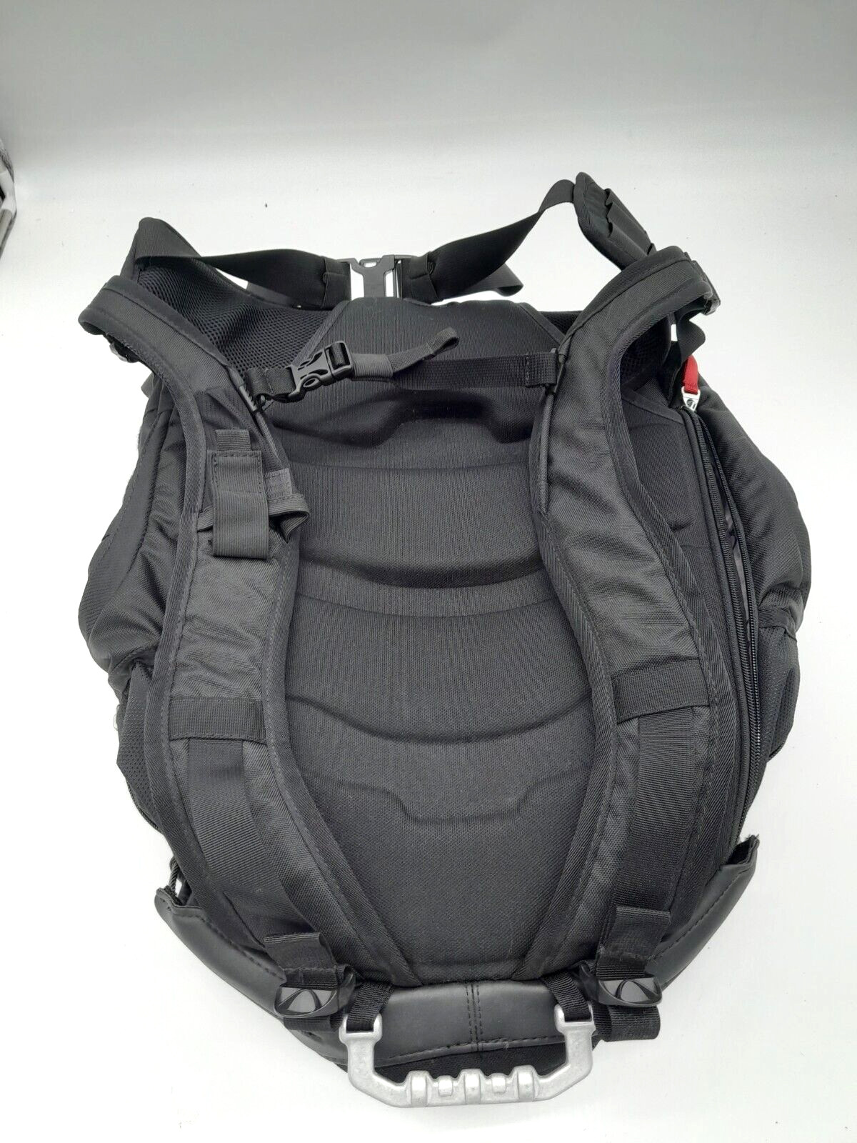 Oakley 34L Kitchen Sink Backpack – Black (92060AODM)