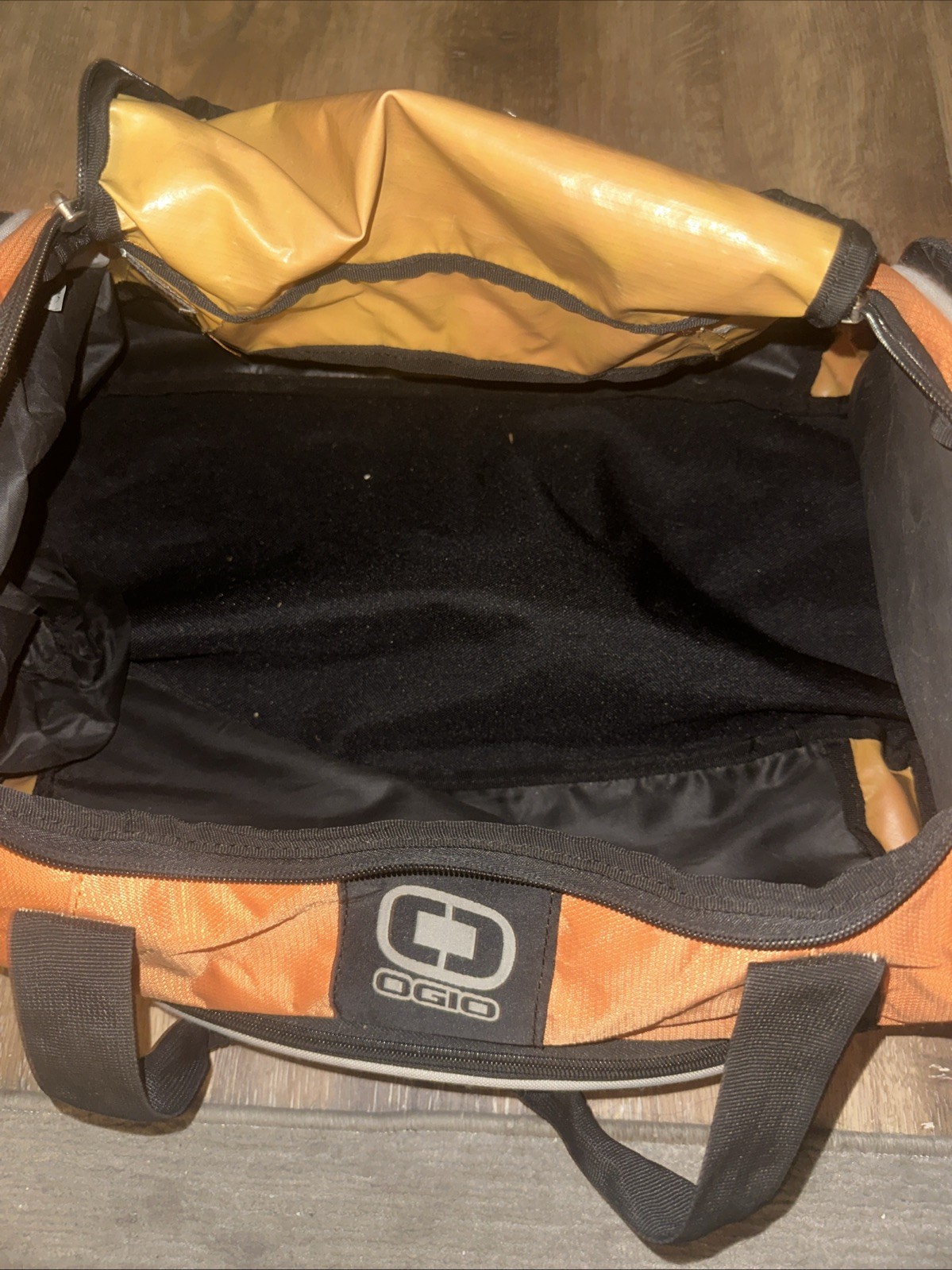 Ogio Crunch Logo Duffle Bag Gatorade Logo Orange Carry On Gym Bag
