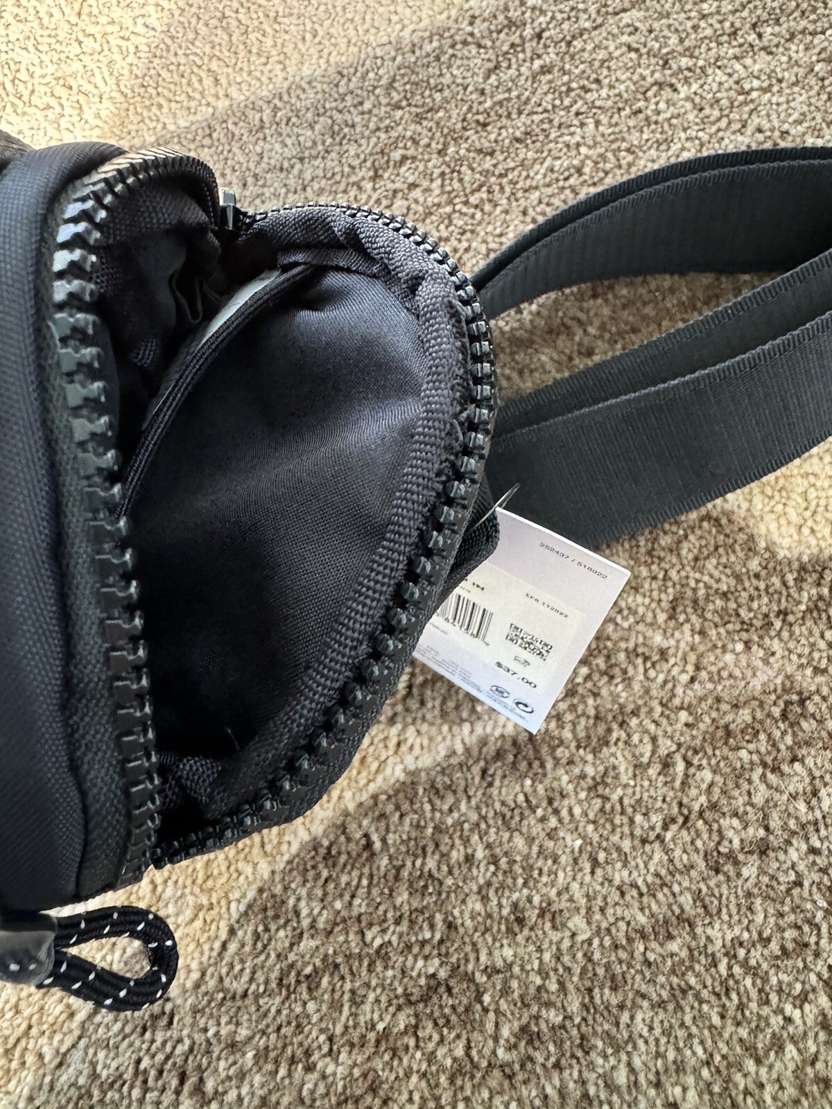 Nike 22SS Giannis Essentials Sling Bag Unisex Crossbody Black NWT DJ9794-010