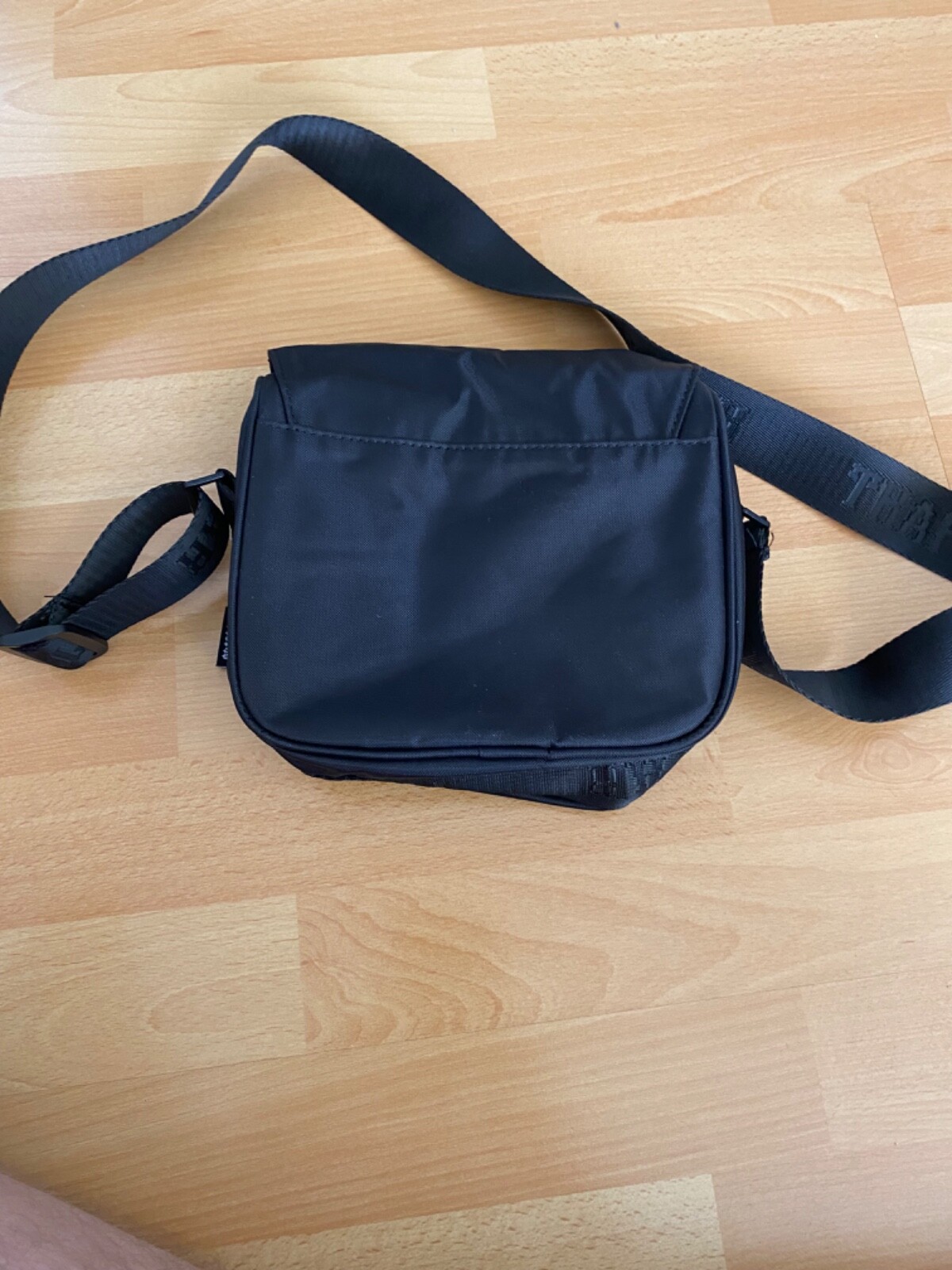 Trapstar Irongate T Cross Body Bag black