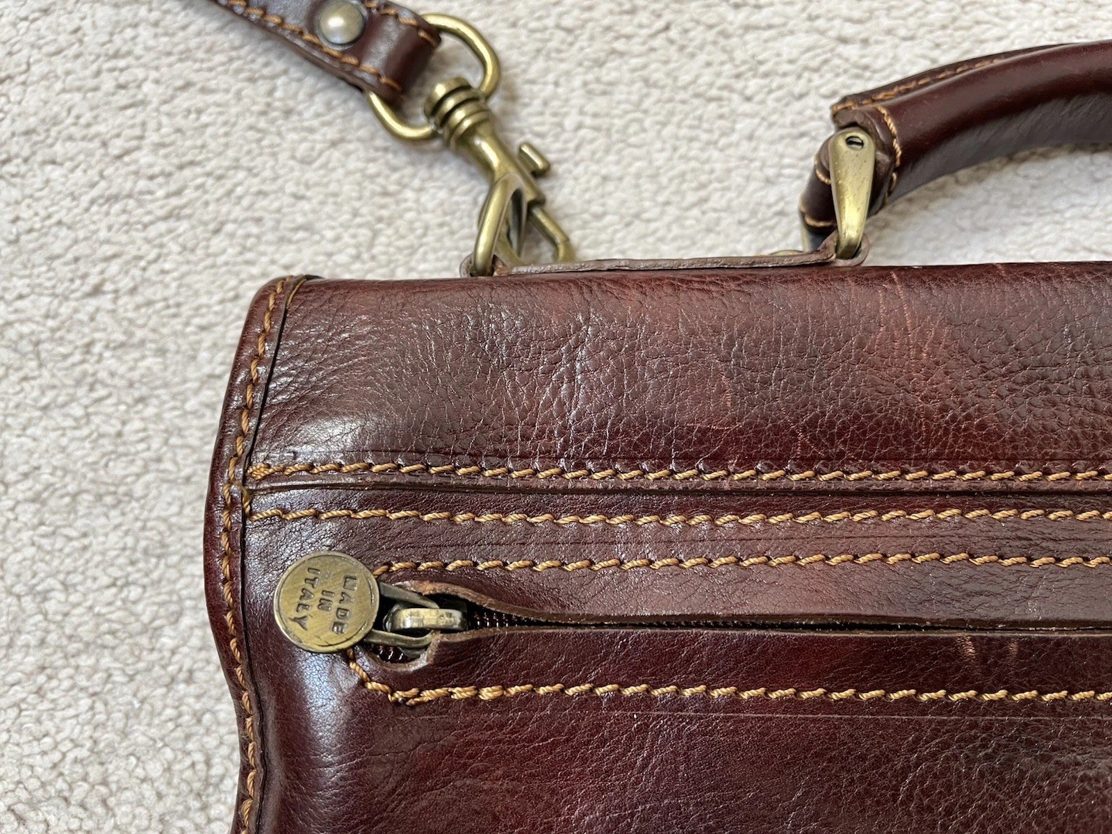 Italian Leather Messenger Computer Commuter Briefcase Bag Brown Strap Snap