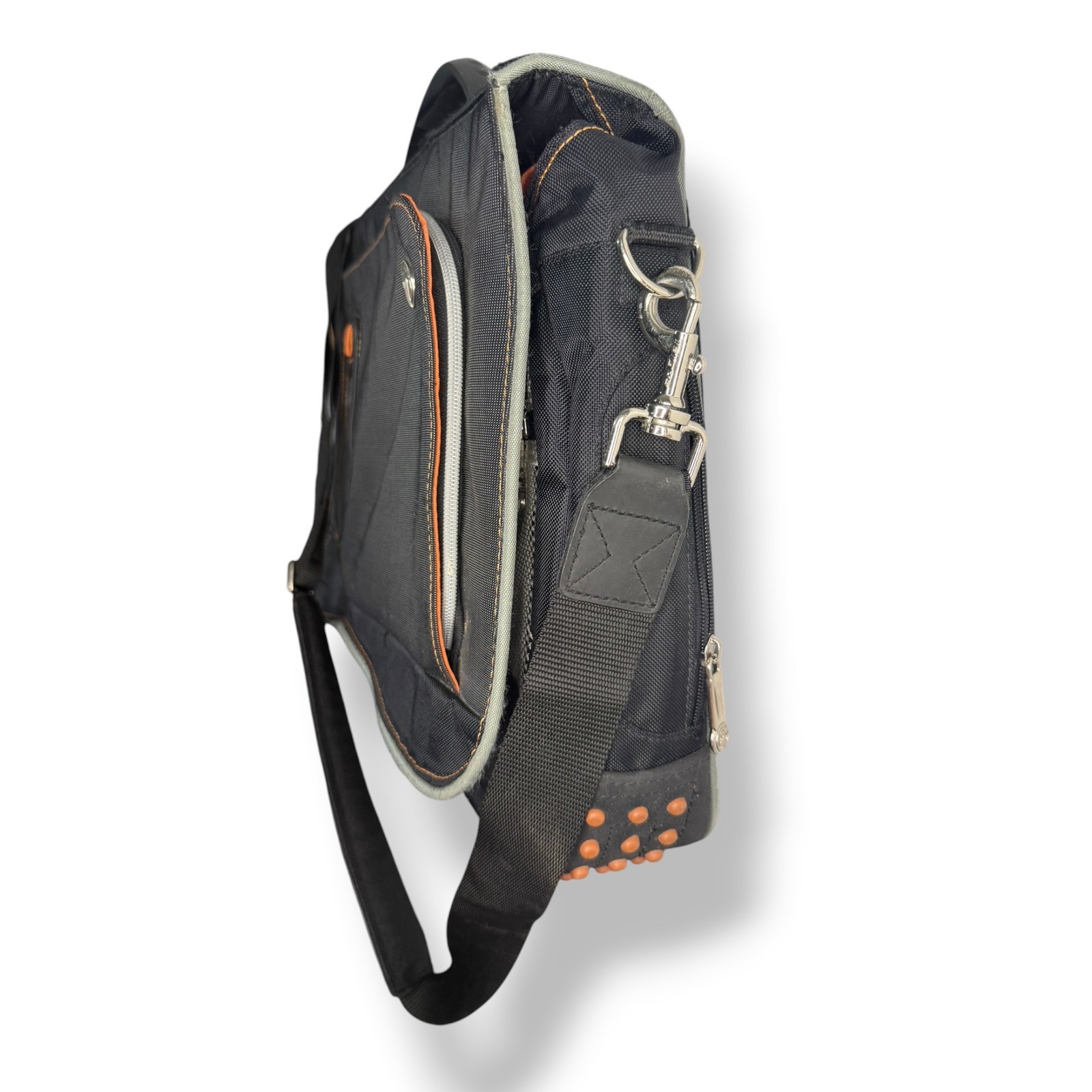 Targus Urban Messenger Laptop Bag Black TSM005US