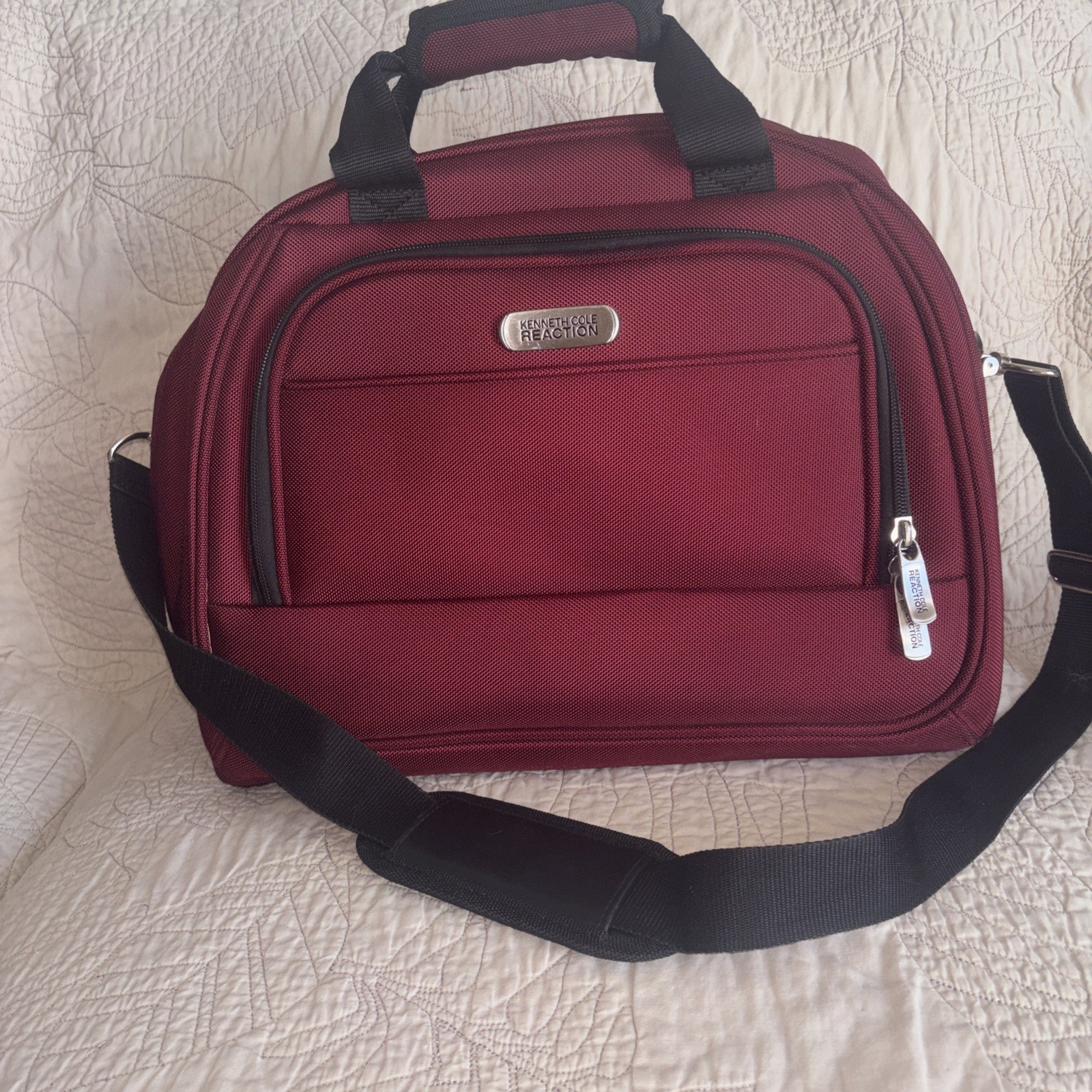 NEW Kenneth Cole Reaction Burgundy Carry On Tote Bag, 16”x12″x7”Carry Strap