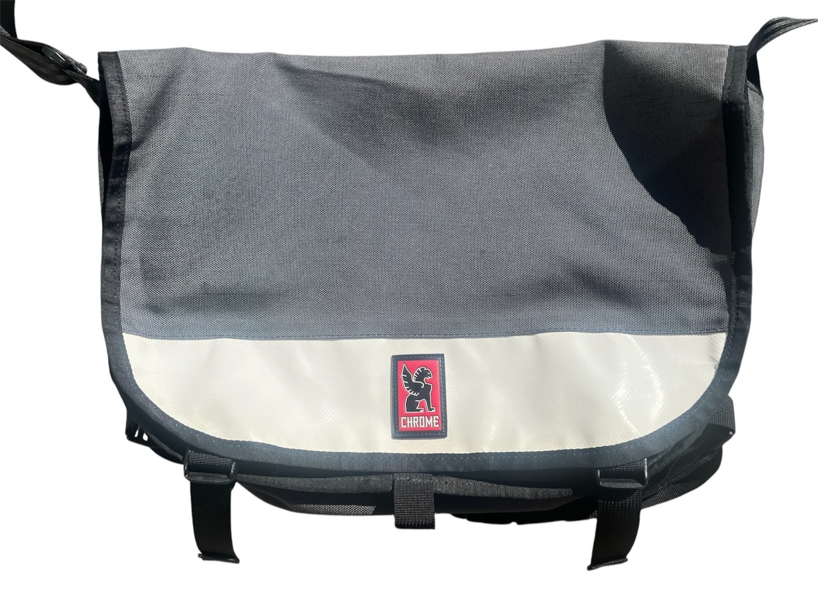 Chrome Industries Citizen Messenger Bag 15L Gray & White (17″X12″)