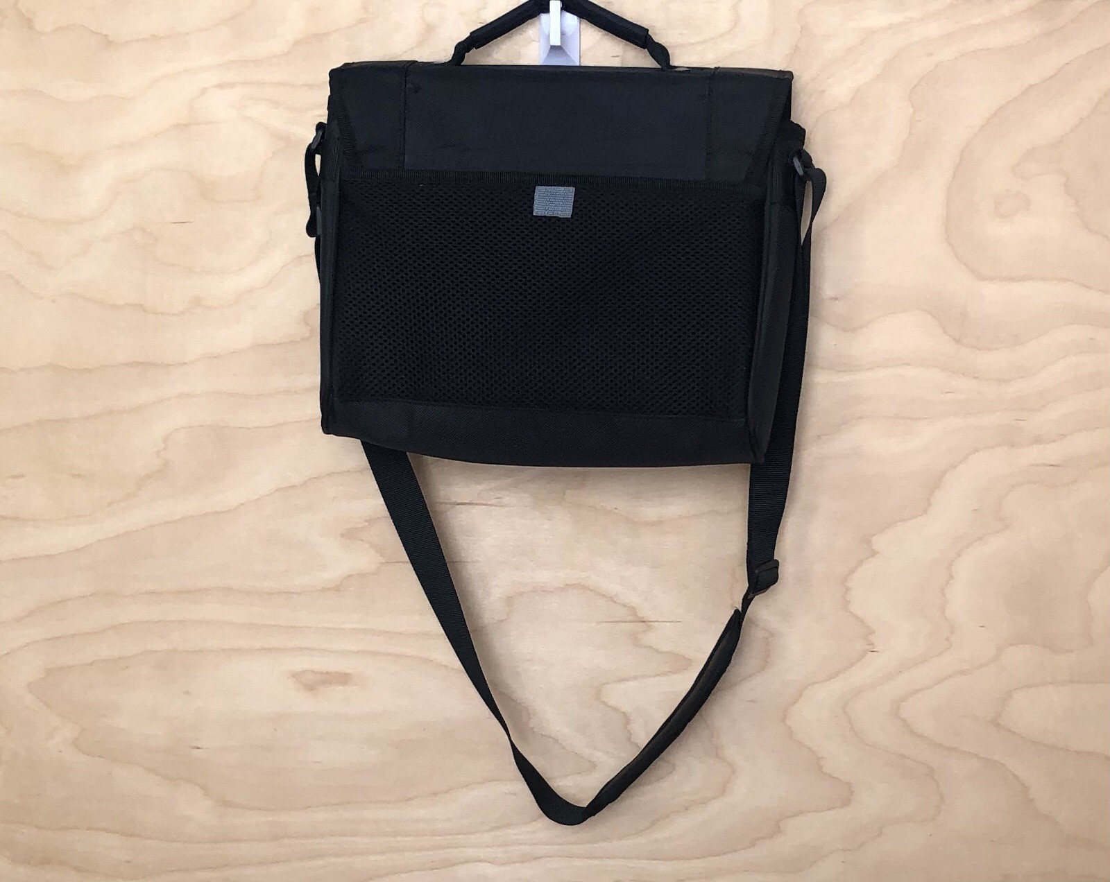 Travelon Messenger Bag Black Multi Pockets Zippered Wide Strap Mens Sz 10.5X10in