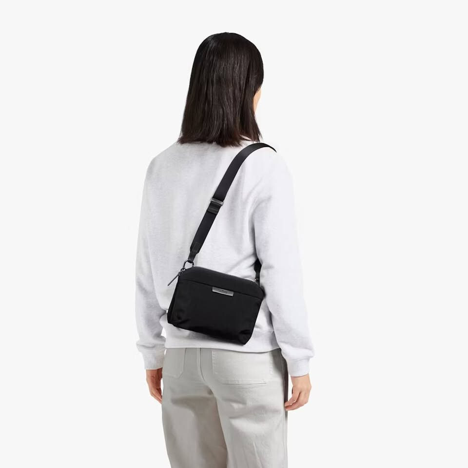 bellroy Tokyo Side Bag