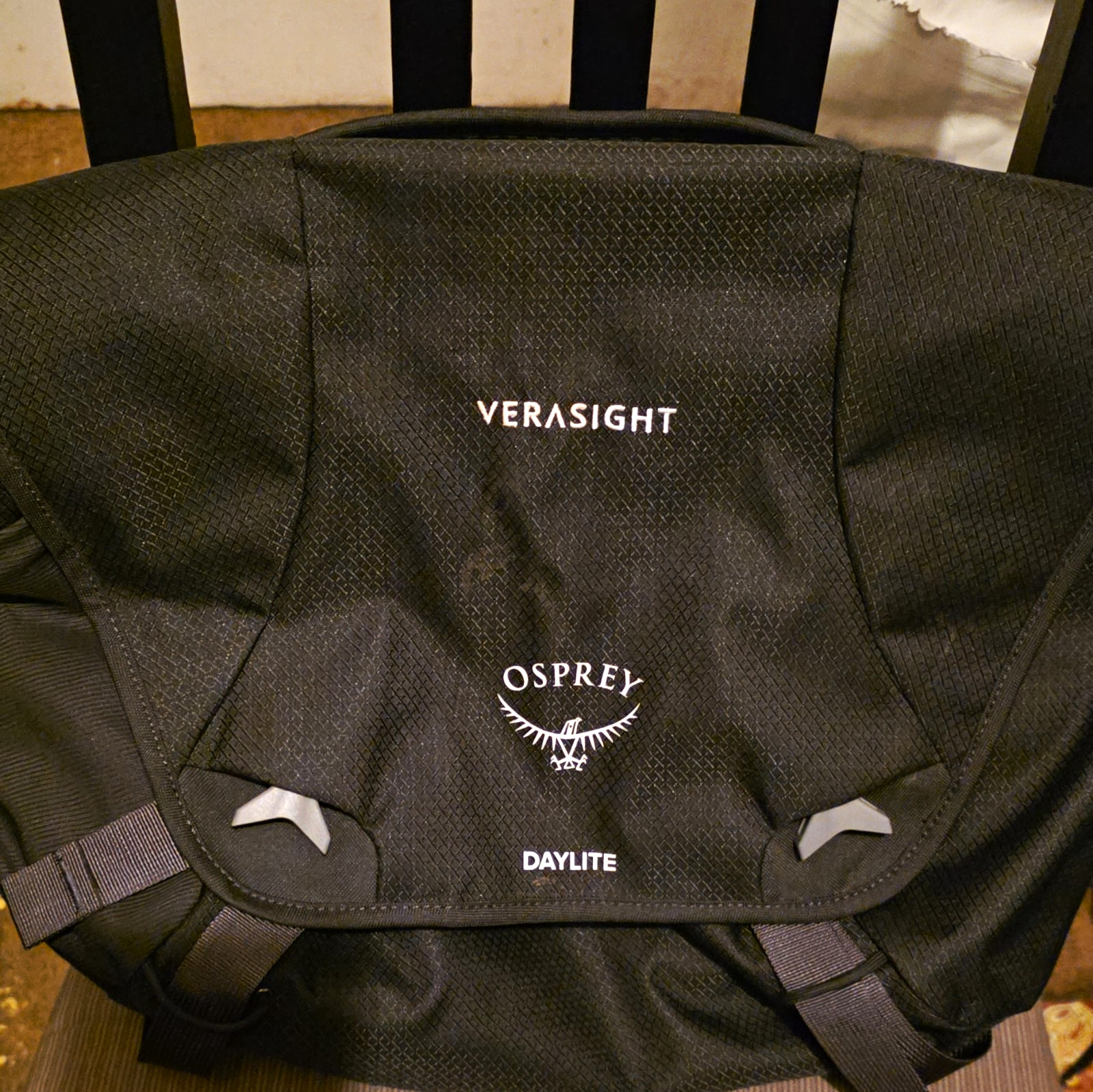 Osprey Daylite Messenger Bag Medium Black/Gray Zip Adjustable Strap Padded