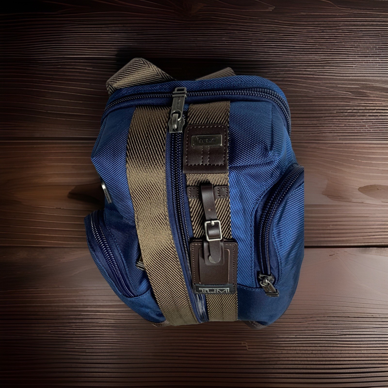 New-Tumi Alpha Bravo Men’s Ballistic Nylon Sling Bag $495 Navy