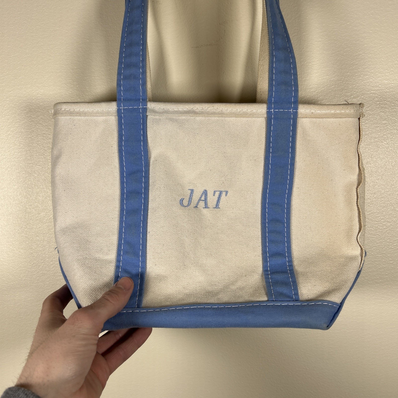 Vintage LL BEAN BOAT & TOTE Canvas Bag Baby Blue Long Handle Zip Top Embroidered