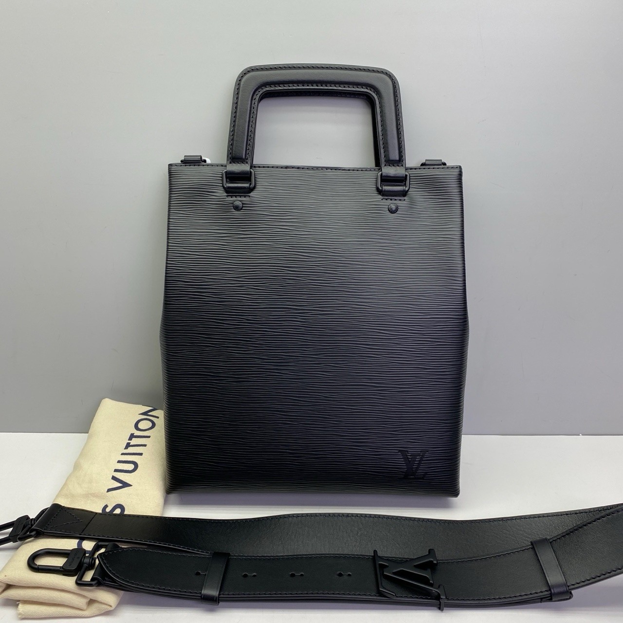 Louis Vuitton Pre-Owned Authentic Sac Tote Shoulder Bag Black 28x25x6.5cm