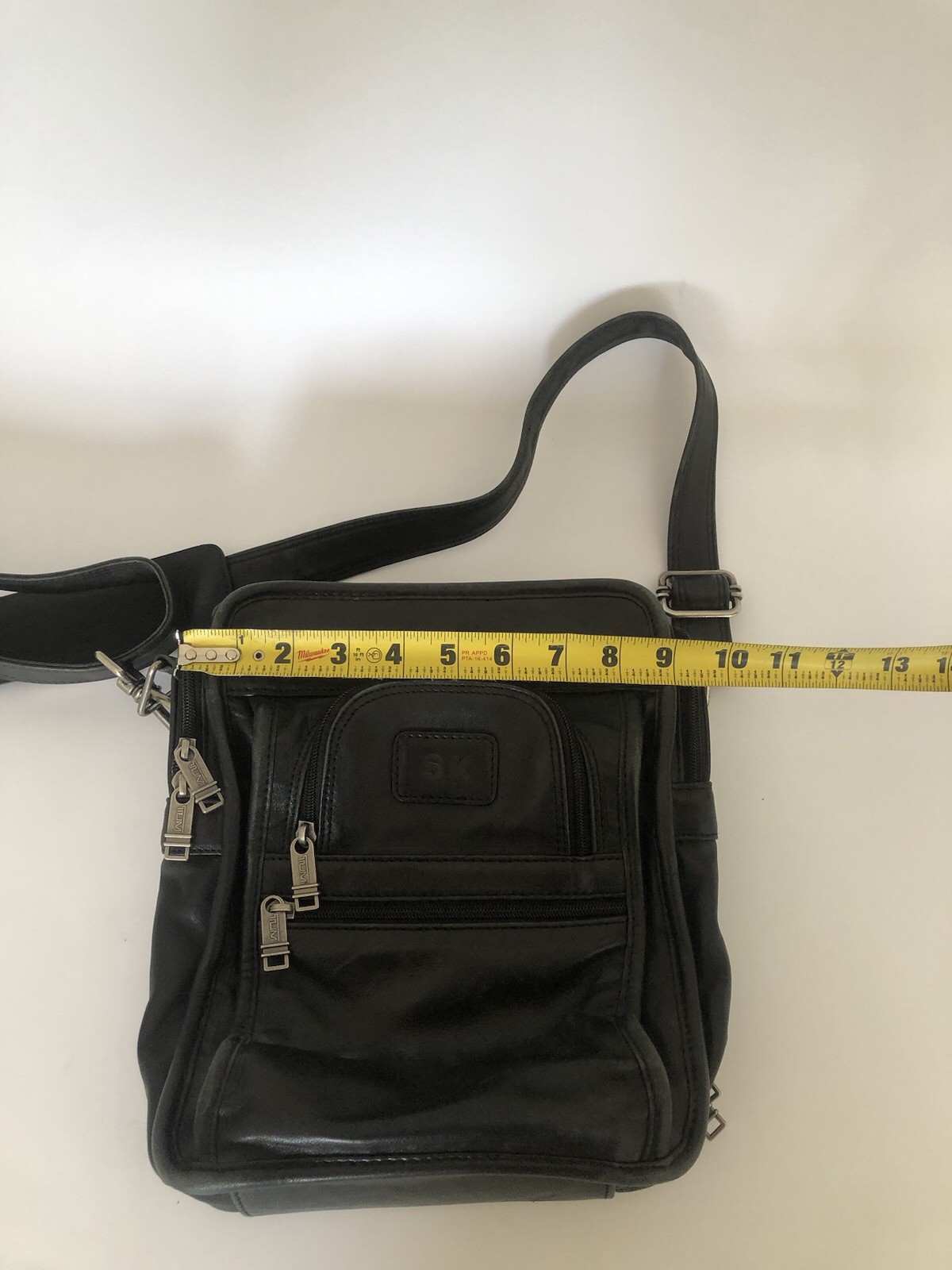 TUMI Alpha Medium Crossbody Black Leather Vertical Multi Pockets Messenger Bag