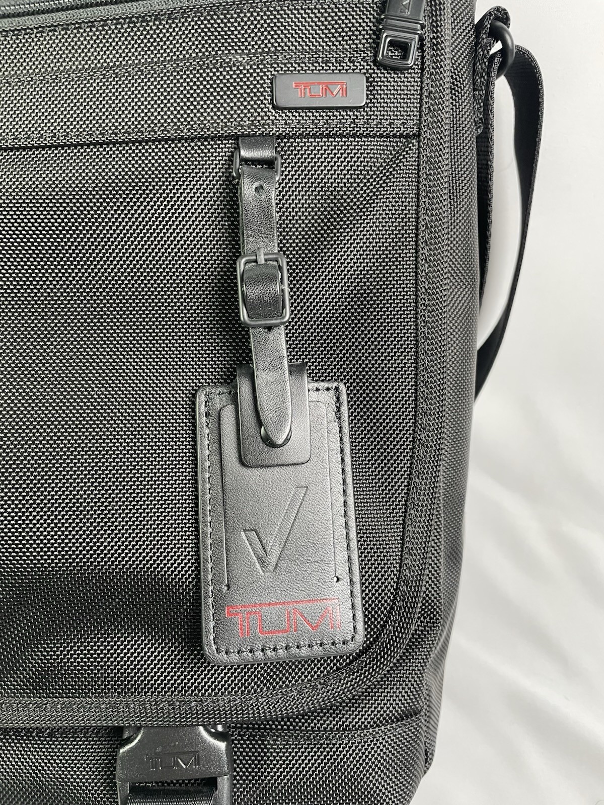 TUMI Alpha 2 Organizer Portfolio Brief / Expandable Messenger
