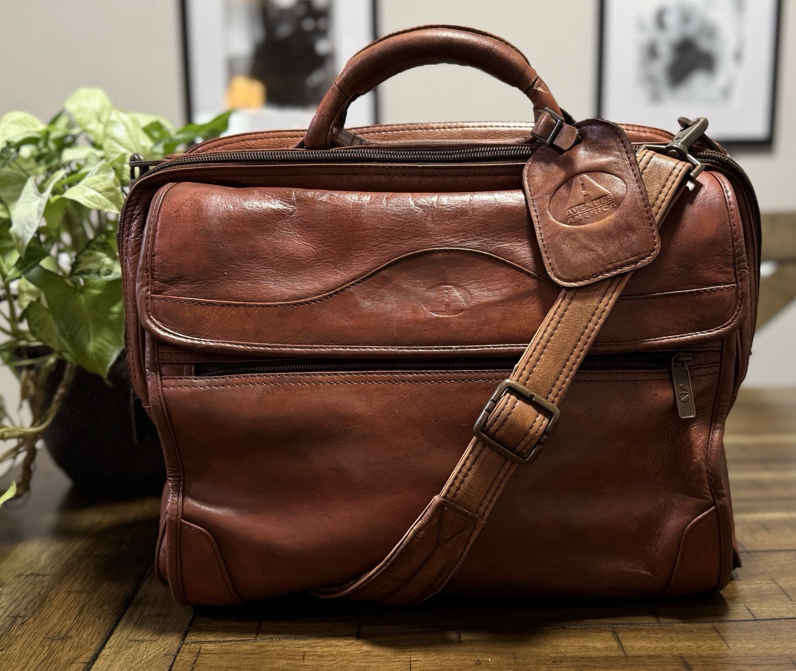 Vintage Avenues America Leather Portfolio Messenger Bag Shoulder Strap Men Red