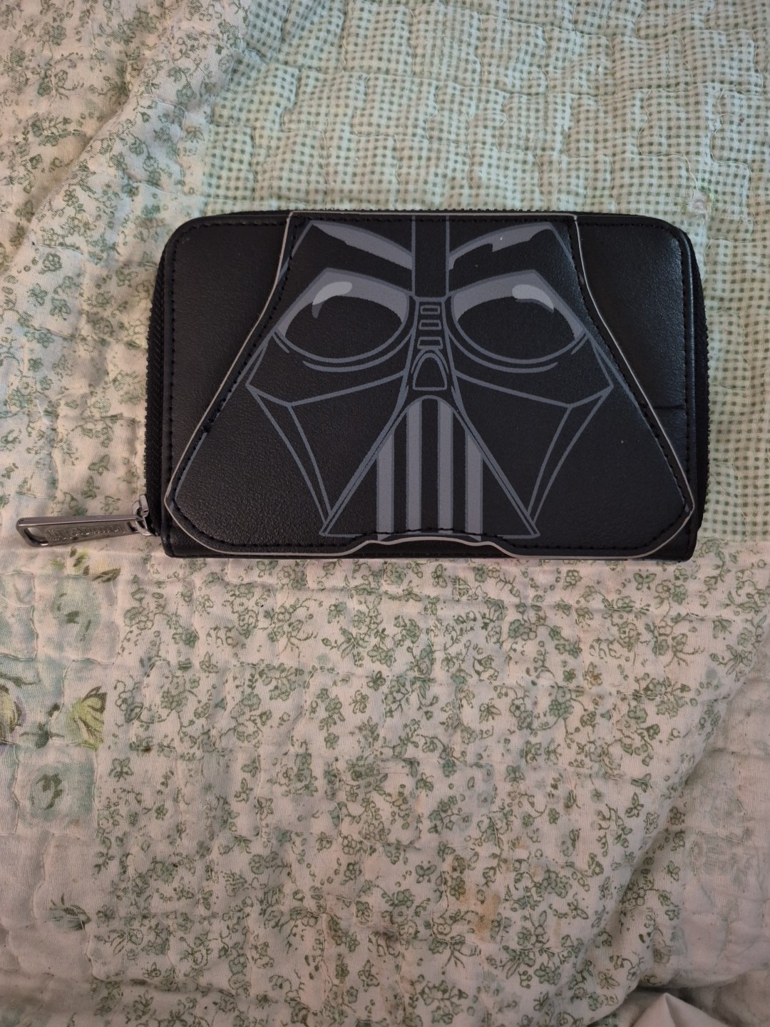 New Loungefly Star Wars Darth Vader Wallet – UK Seller