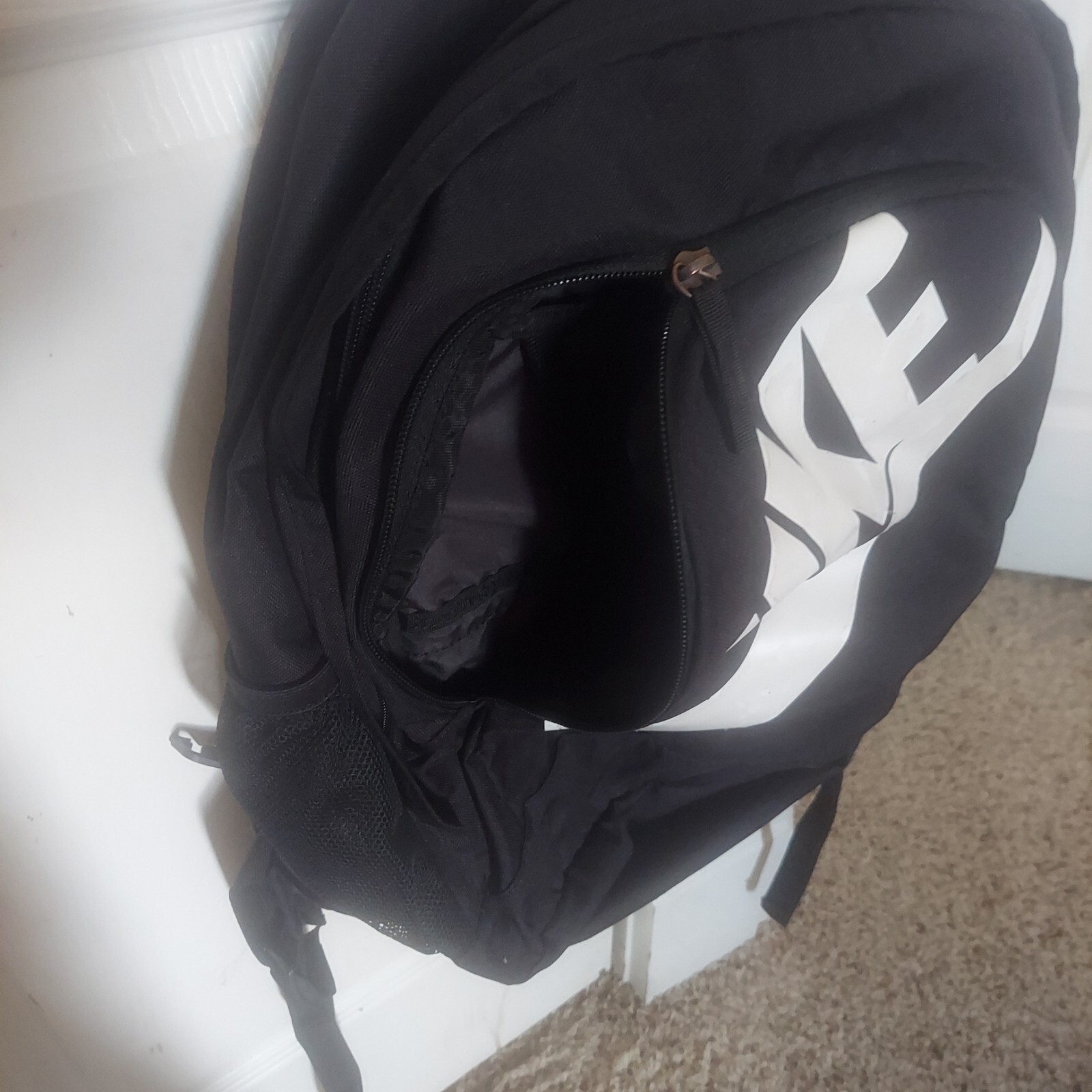 Nike Hayward Futura 2.0 Backpack 25L School/Work/Gym Black Throwback Logo