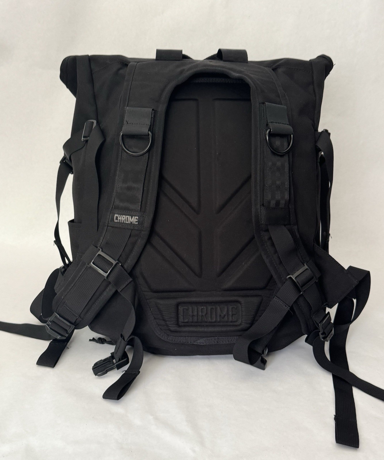 CHROME Warsaw MD 25L Backpack Professional Messenger Water Resistant Bag EUC