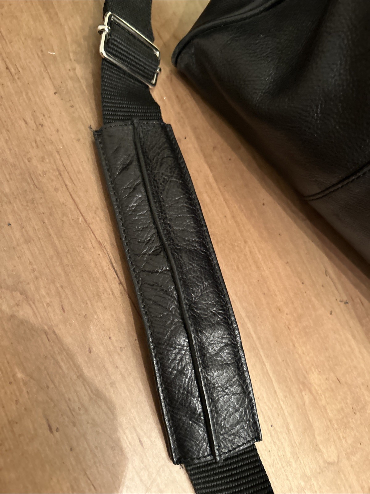 COLE HAAN MENS BLK LEATHER WEEKENDER Duffle BAG / Beautiful