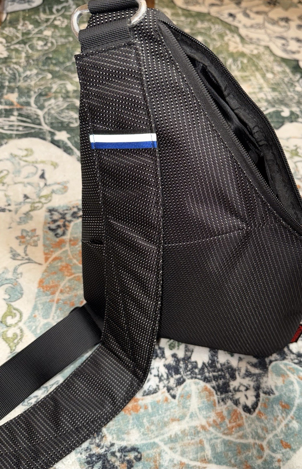 Durable Anti-Thief Sling Tactical Bag w/ Adjustable Straps Secret Pockets