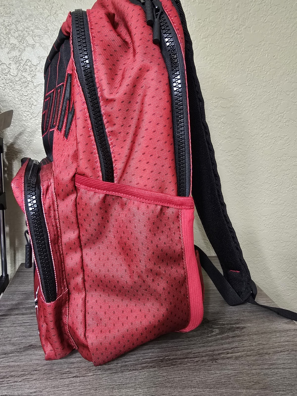 $85…Jordan Play Off Game “Bred’ size M Back Pack/Flightcore Gym Sack Lot