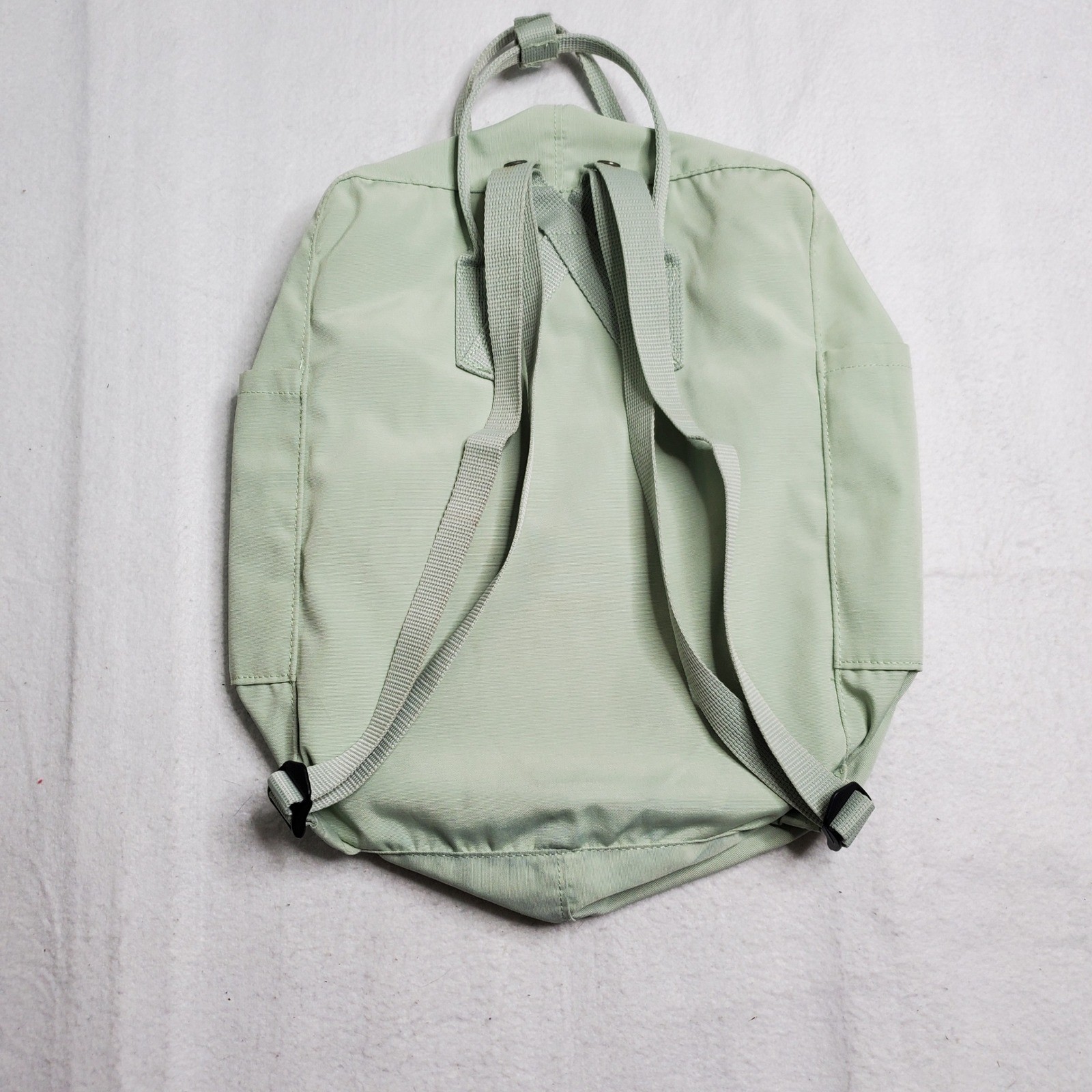 Fjallraven Unisex Kanken Laptop 15″ Backpack Mint Green Classic 23510 OS