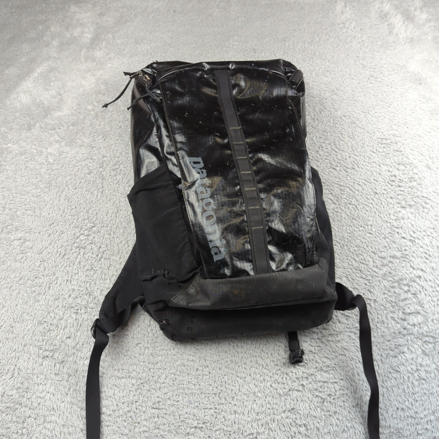 Patagonia Black Hole 25L Backpack RARE Vietnam STY49297 Shiny Bad Condition