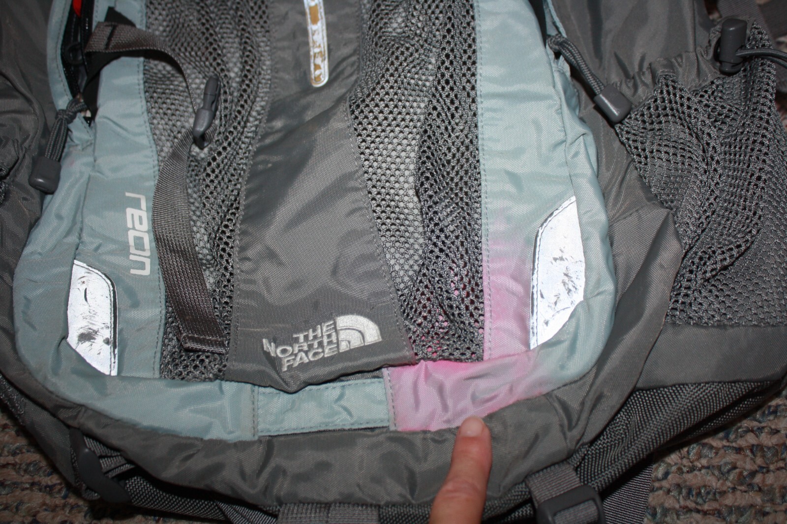 The North Face Recon Backpack Padded Gray Nylon Hiking School Book Bag 19×15