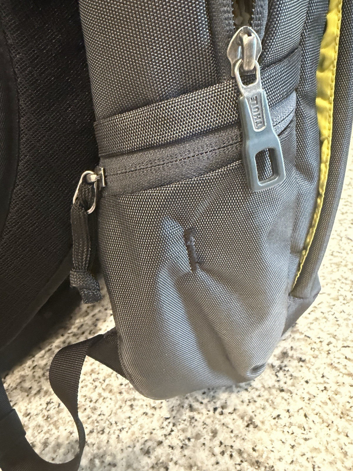 NWOT Thule Subterra 23L Backpack – Lime Green Interior