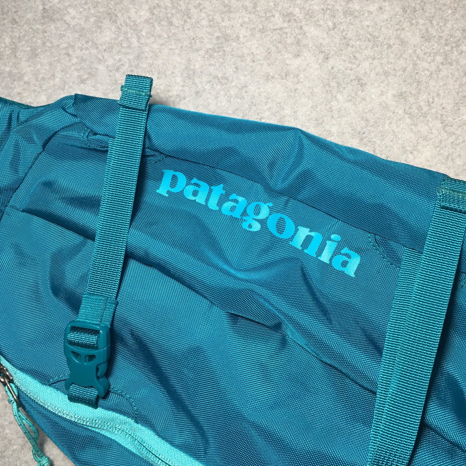 Patagonia Atom Sling 8L Bag Turquoise