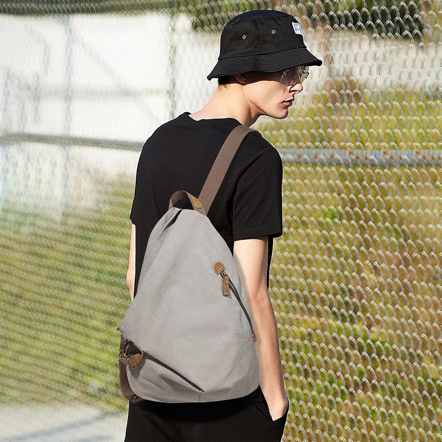 Vintage Canvas Backpack – Large Casual Daypack for Outdoor Travel and Hiking