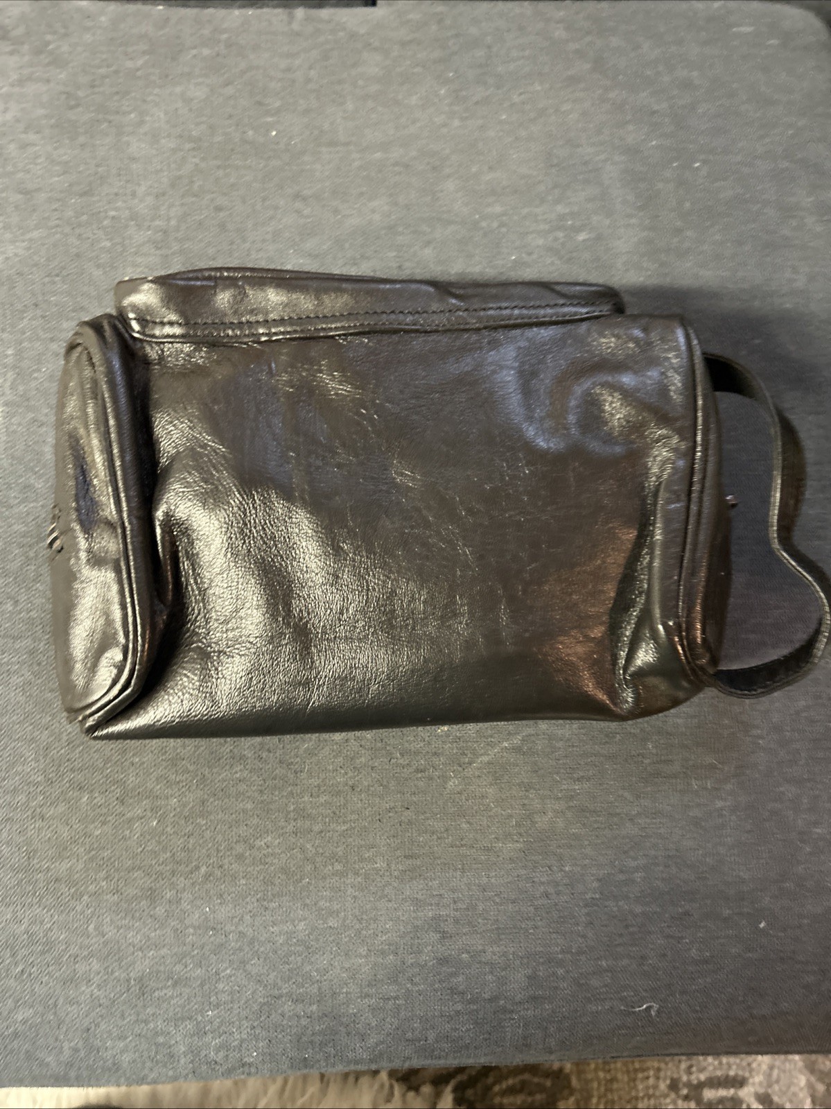 Hit Leather Dopp Kit – Toiletry Travel Bag