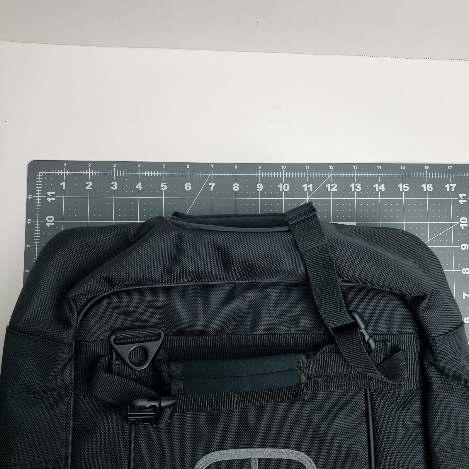 Ogio Zip-off Black Messenger Bag Gaming Business Travel Tech – Magnetic