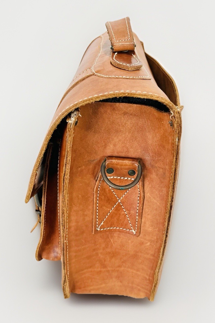 VTG Cognac Leather Briefcase/Laptop Bag w/5 Pockets By Naturally Yours-Greece