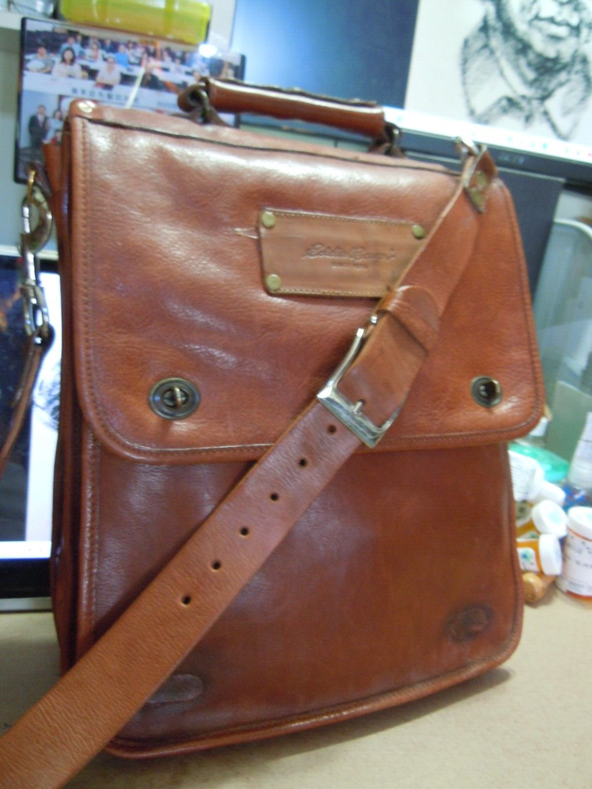 Vintage Eddie Bauer Designs by Sevestet New York All Leather Messenger