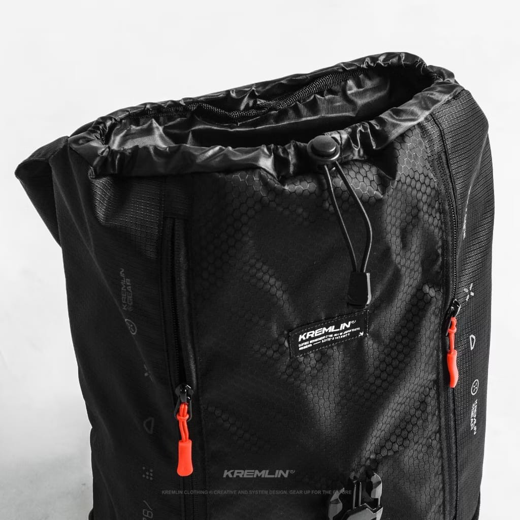 Kremlin Codex Tech Gear Black Backpack Carrier Futuristic Fullzip Crossbody