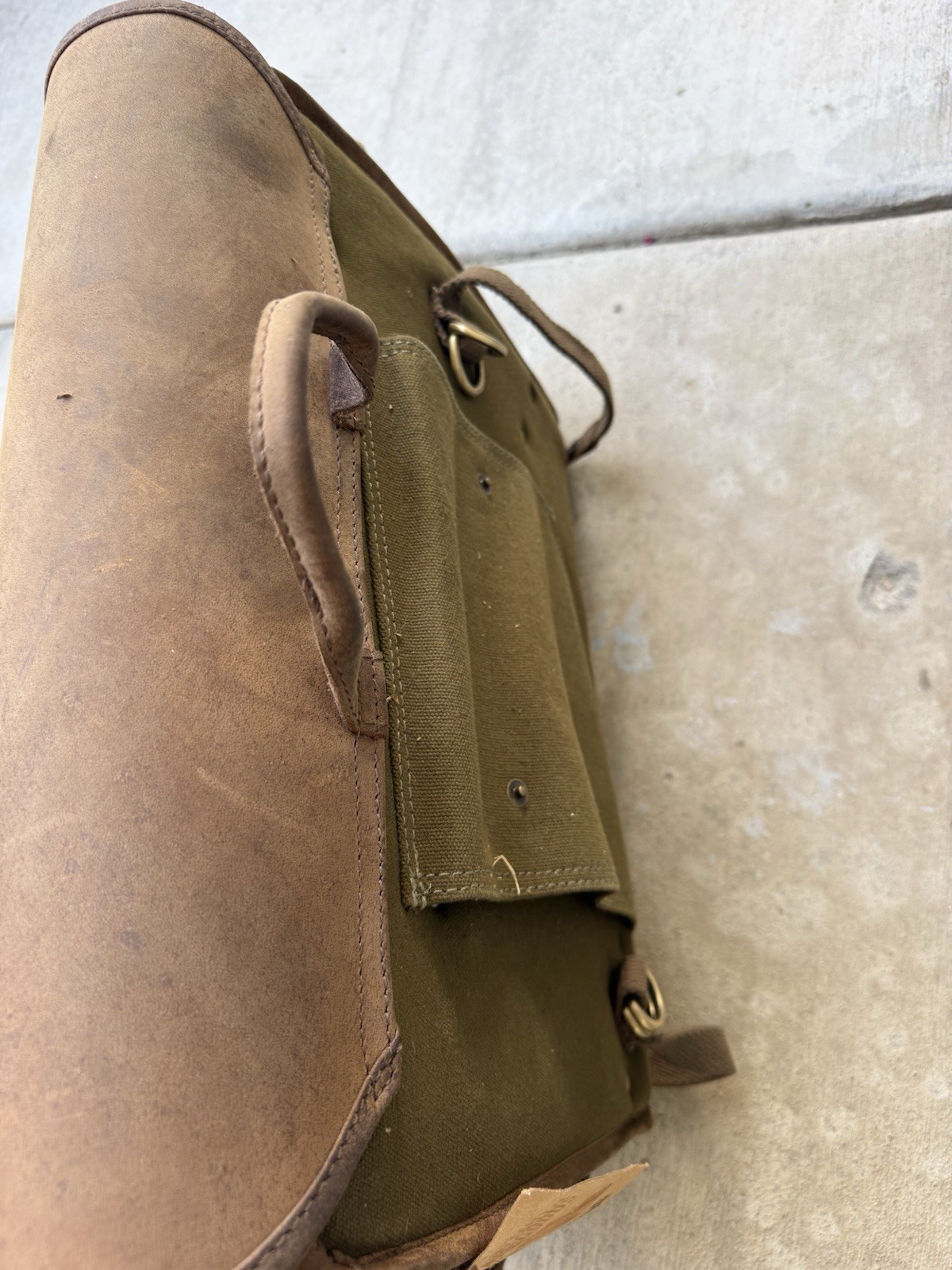 Trip Machine Green/Brown Messenger Bag Zip Buckle Outer Pockets Adj Strap