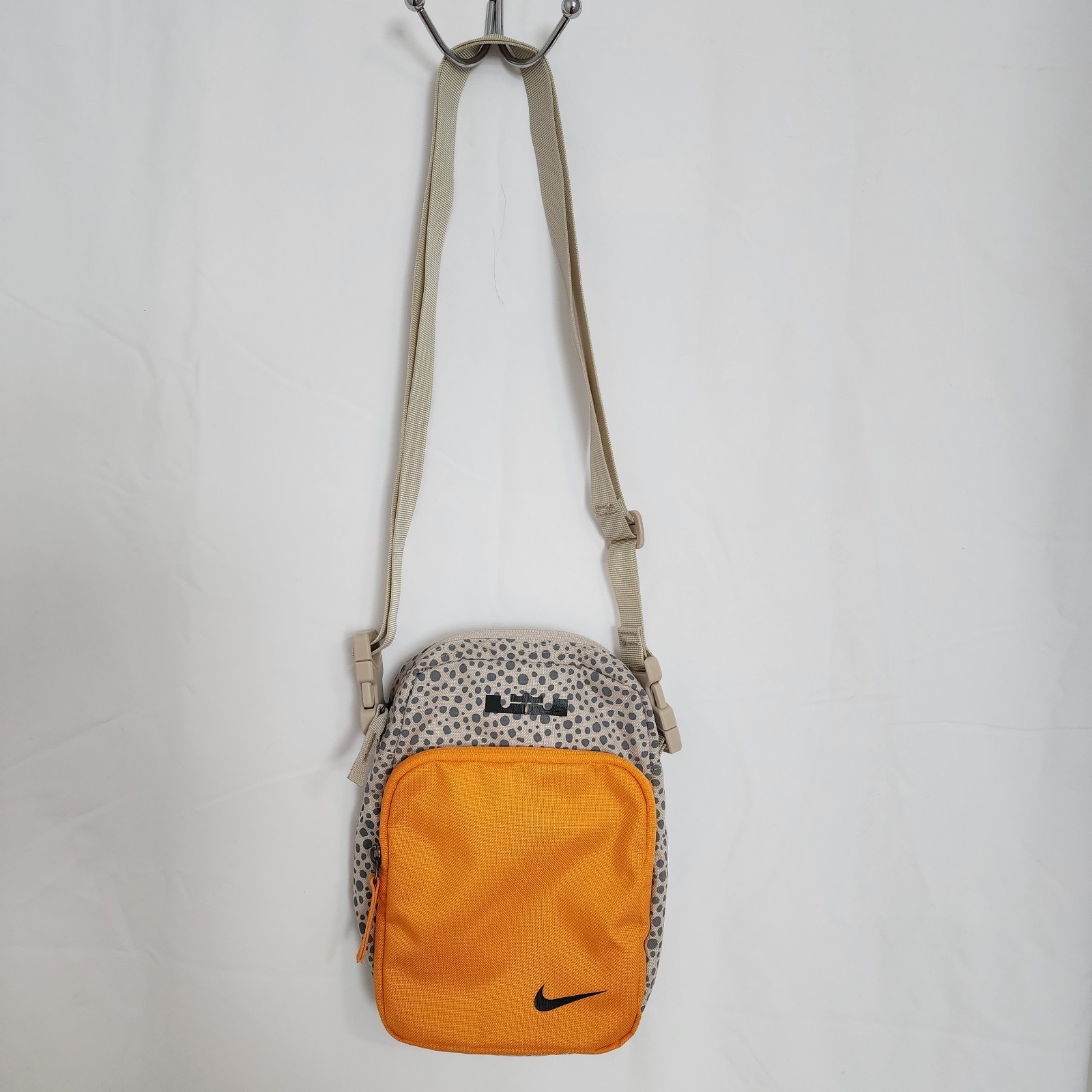 Nike LeBron x Atmos Basketball Crossbody Bag String/Kumquat/Off Noir