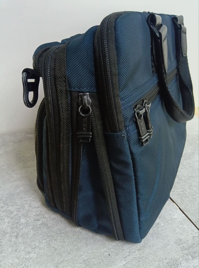 Tumi Alpha Bravo Slim Commuter Briefcase Navy H28 W37 D13-18cm No Shoulder