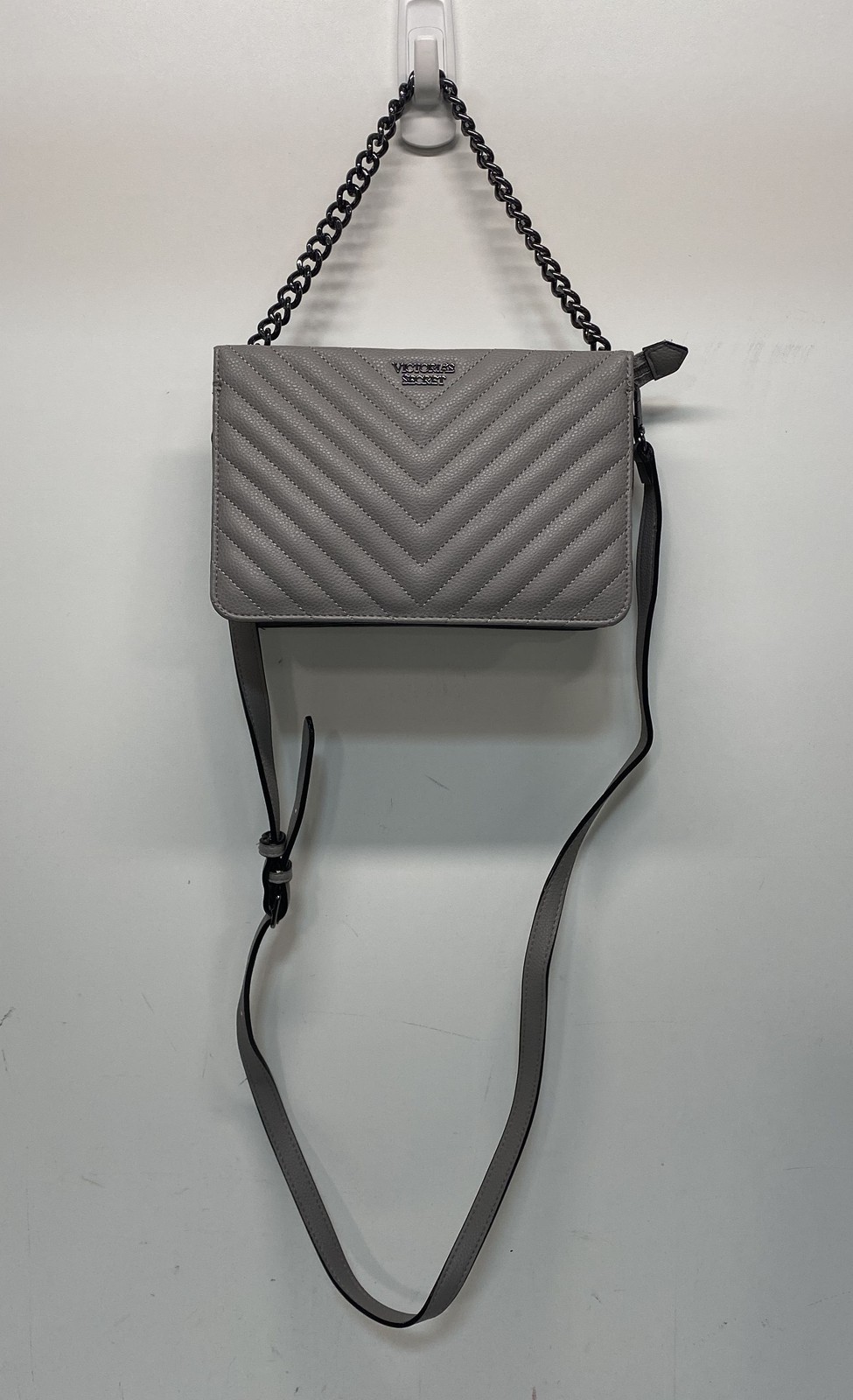 Victoria’s Secret Gray V-Quilt Chevron Crossbody Bag Gunmetal Hardware