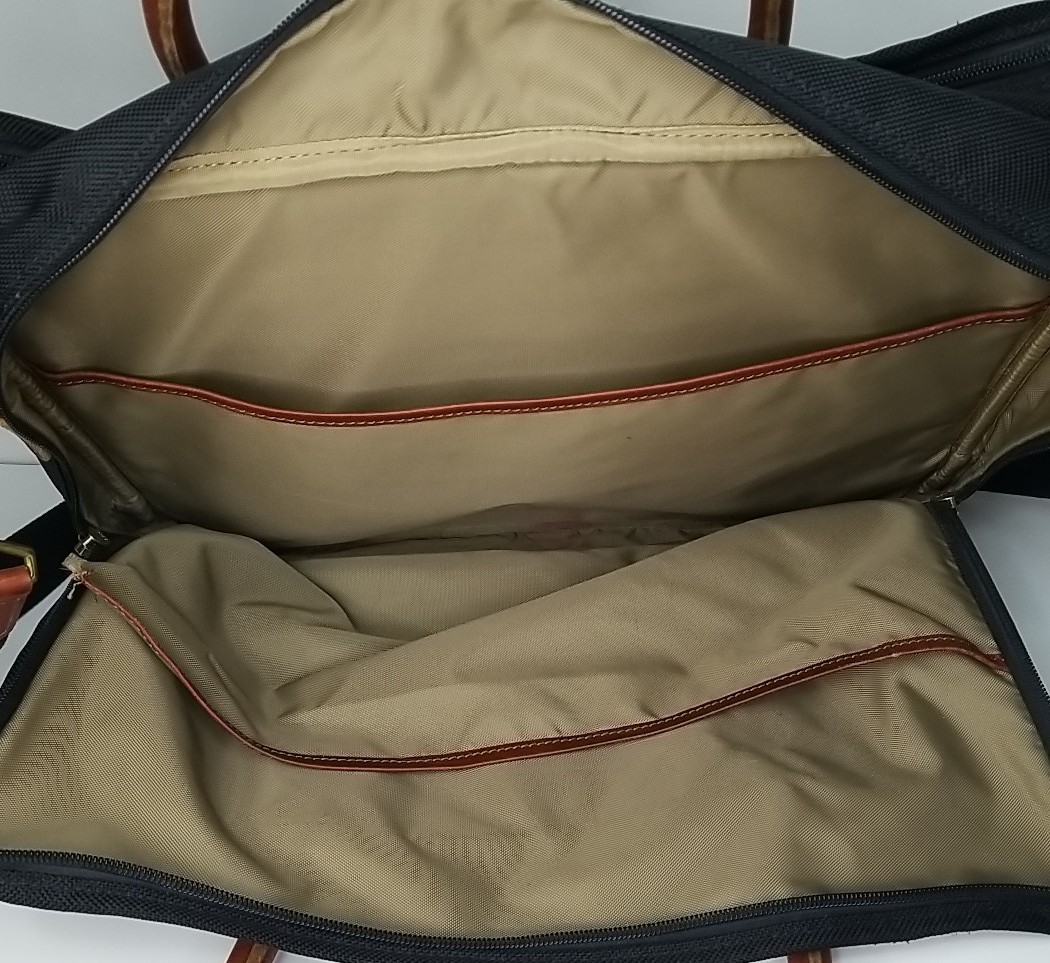 Orvis Battenkill 16″ Briefcase Messenger Bag Black Nylon/Brown Leather Trim