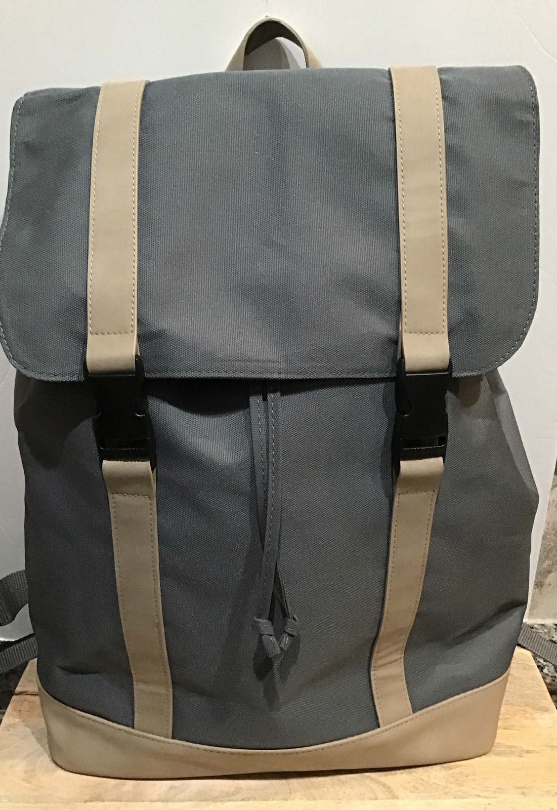 FIRST WAVE Men’s Backpack Grey S94QL160 One Size Double Straps NWT