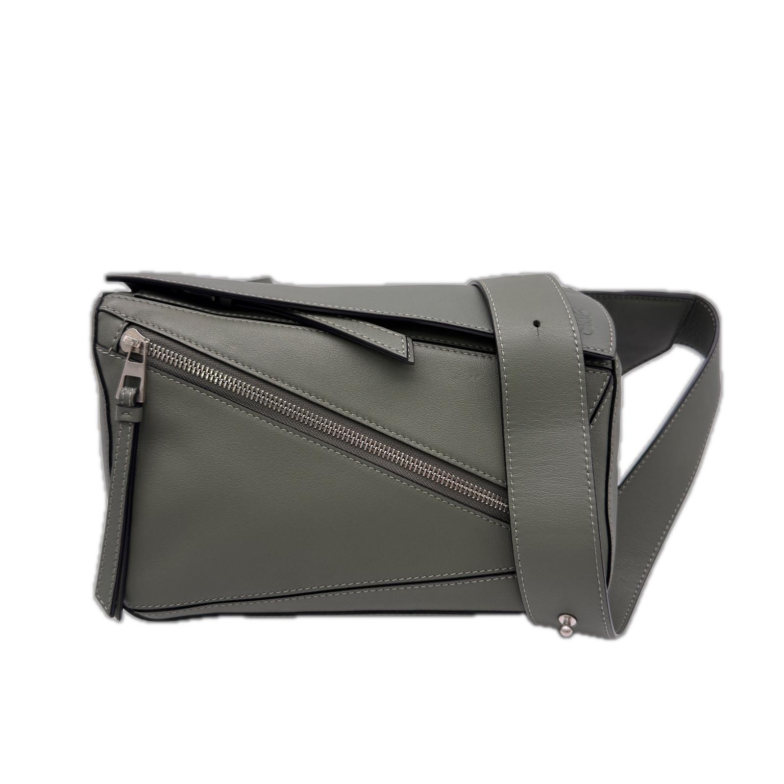 LOEWE Bum bag smallbody bag green Calf leather62224